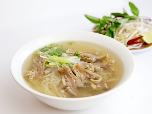 Tendon brisket rice noodle soup